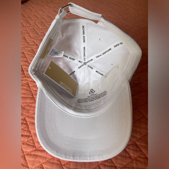 NWT Michael Kors Hat - Picture 3 of 3